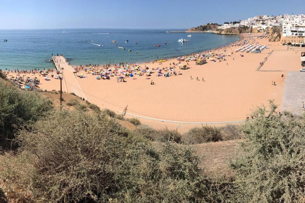 Alexa Apartment T2, Albufeira Center Two Bedrooms Self Check-In المظهر الخارجي الصورة